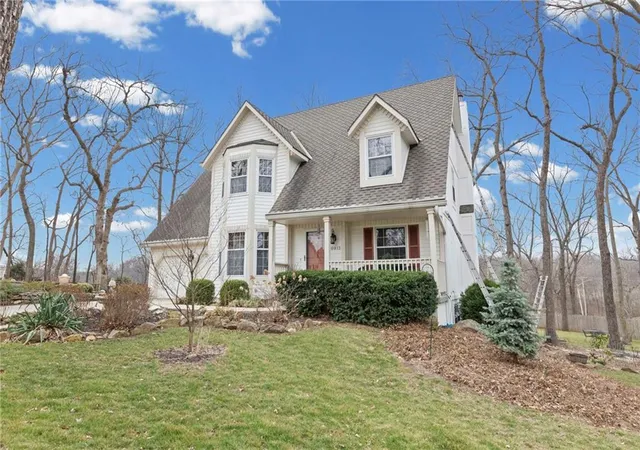 2nd image of 10913 Oak Dr, Kansas City, KS 66109 | MLS# 2617605