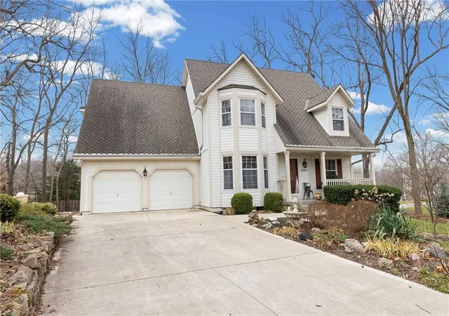3rd image of 10913 Oak Dr, Kansas City, KS 66109 | MLS# 2617605