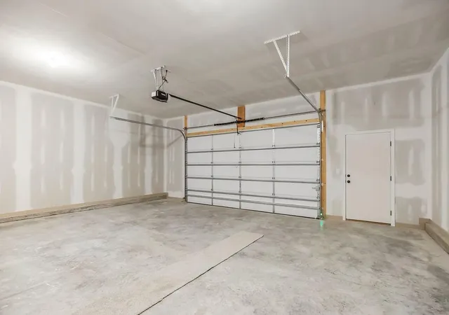 Photo 31 of Single family home for sale at 1600 Cottonwood Crk Ave #7, Kearney, MO 64060 | MLS# 2617610 | Listing updated on 2026-08-29