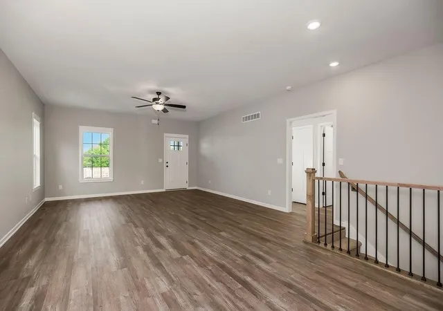 Photo 4 of House for sale at 1600 Cottonwood Crk Ave #7, Kearney, MO 64060 | MLS# 2617610 | Listing updated on 2026-08-29