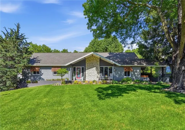 1st image of 14408 Berkshire Dr, Independence, MO 64055 | MLS# 2617627