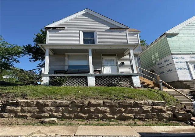 1st image of 1321 Ridenbaugh St, Saint Joseph, MO 64501 | MLS# 2617638