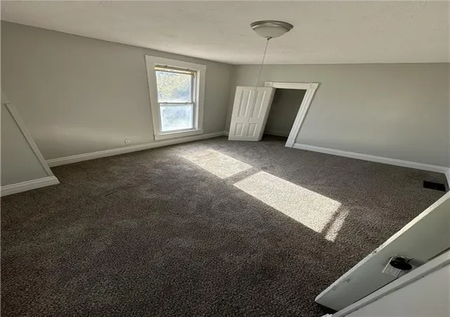 17th image of 1321 Ridenbaugh St, Saint Joseph, MO 64501 | MLS# 2617638