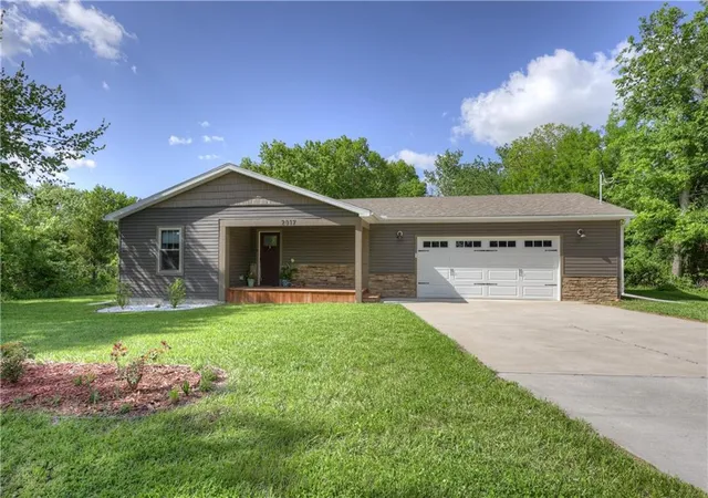 Photo 2 of Single family home for sale at 2017 E 14th Street, Pittsburg, KS 66762 | MLS# 2617728 | Listing updated on 2026-09-12