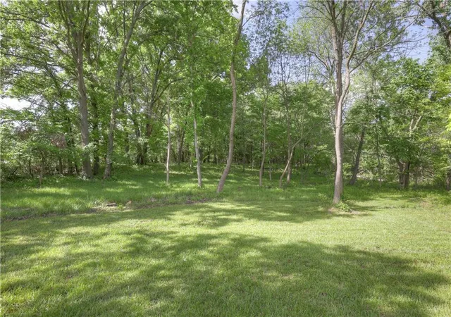Photo 36 of Single family home for sale at 2017 E 14th Street, Pittsburg, KS 66762 | MLS# 2617728 | Listing updated on 2026-09-12