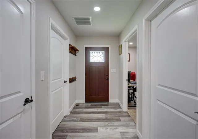 Photo 3 of Single family home for sale at 2017 E 14th Street, Pittsburg, KS 66762 | MLS# 2617728 | Listing updated on 2026-09-12