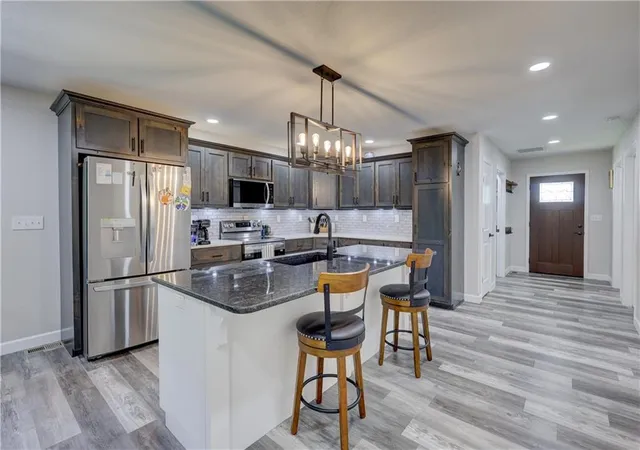 Photo 4 of Single family home for sale at 2017 E 14th Street, Pittsburg, KS 66762 | MLS# 2617728 | Listing updated on 2026-09-12