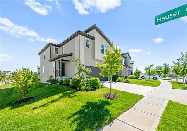 1st image of 13303 W 180th Ter, Overland Park, KS 66013 | MLS# 2617758
