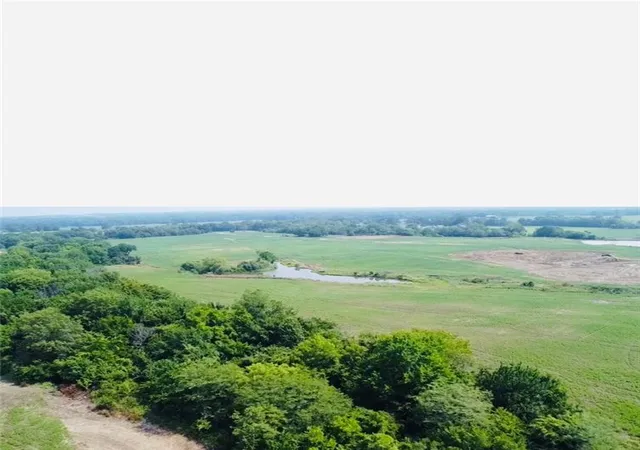 Homes for sale in Adrian, MO | 4159 Nw State Route Ff Hwy, Adrian, MO 64730 | MLS# 2617761