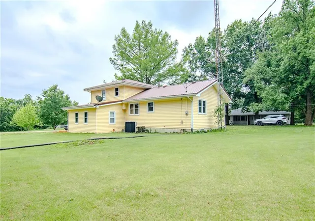 Homes for sale in Urich, MO | 711 Kristi Ln, Urich, MO 64788 | MLS# 2617865