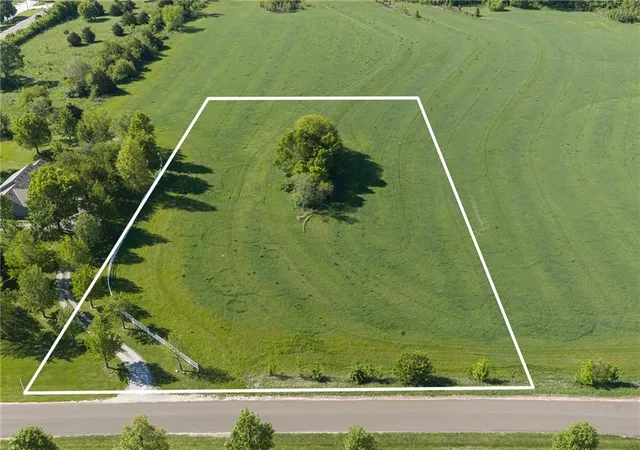 Photo 1 of Land for sale at Lot 4 Seymour Rd, Leavenworth, KS 66048 | MLS# 2617960 | Listing updated on 2026-06-05