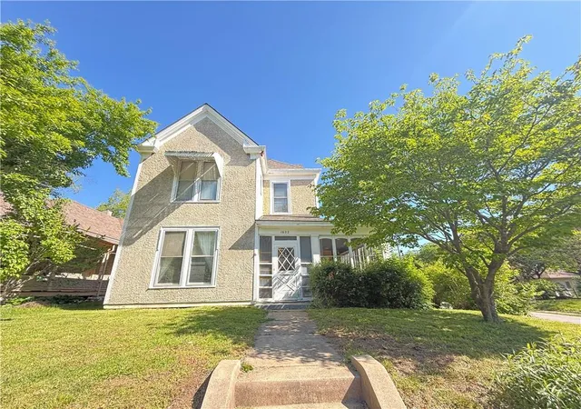 Homes for sale in Lexington, MO | 1622 South St, Lexington, MO 64067 | MLS# 2617963