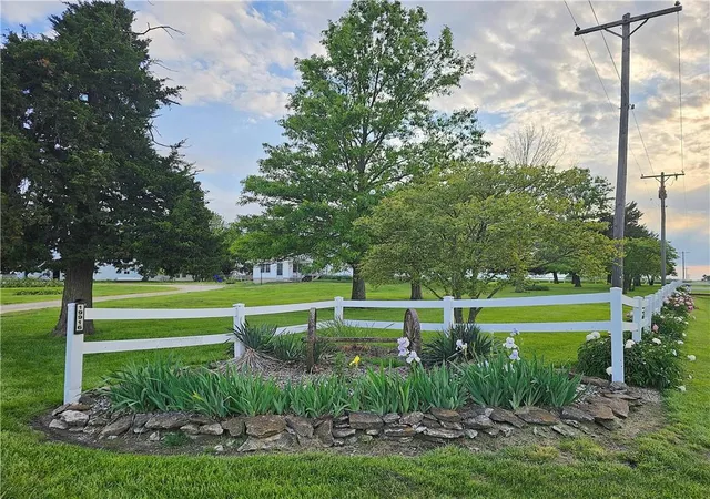 Homes for sale in Garnett, KS | 19916 Nw 1600 Rd, Garnett, KS 66032 | MLS# 2618008