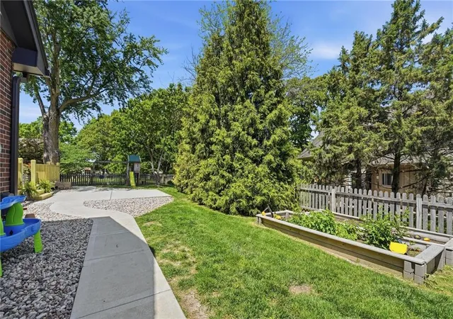 66th image of 2448 Nw Valley View Dr, Lees Summit, MO 64081 | MLS# 2618031
