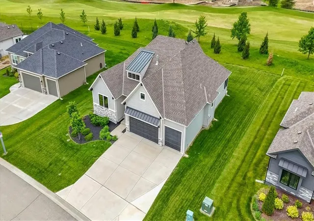 1st image of 4380 Aspen Dr, Basehor, KS 66007 | MLS# 2618056