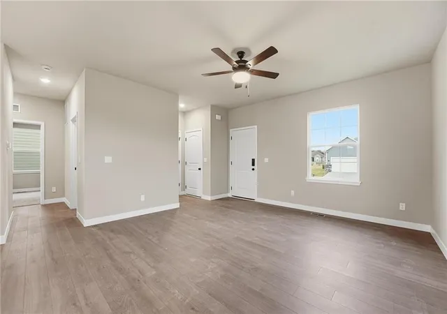 2nd image of 12427 S Redwood St, Lees Summit, MO 64086 | MLS# 2618061