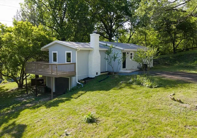 2nd image of 226 S 68th St, Kansas City, KS 66111 | MLS# 2618100