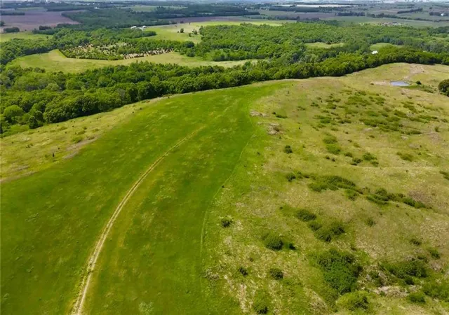 Homes for sale in Overbrook, KS | 240 Acres M/l N 750 Rd, Overbrook, KS 66524 | MLS# 2618138
