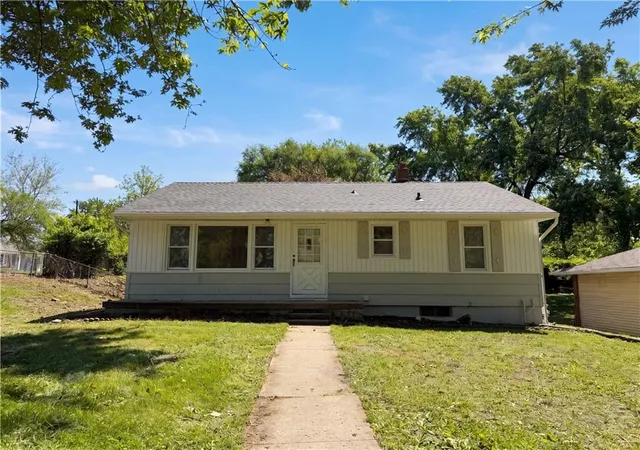 Photo 1 of Single family home for sale at 5333 N Euclid Ave, Kansas City, MO 64118 | MLS# 2618170 | Listing updated on 2026-10-15