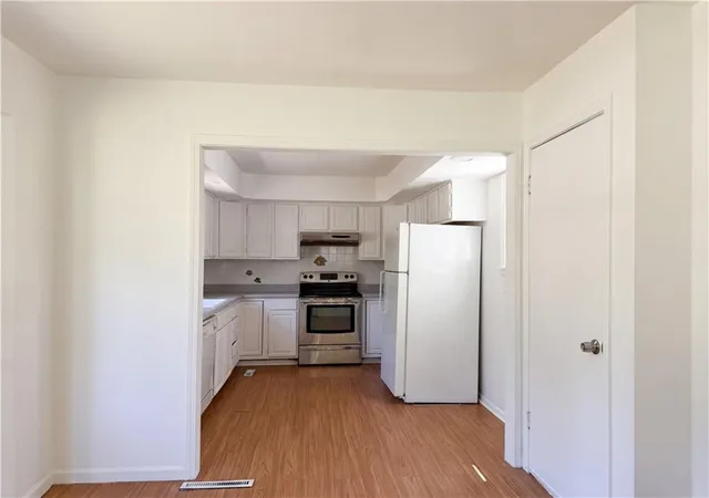 Photo 2 of Single family home for sale at 5333 N Euclid Ave, Kansas City, MO 64118 | MLS# 2618170 | Listing updated on 2026-10-15