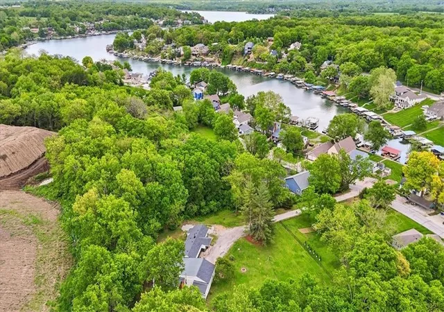 32nd image of 28 Tla Lake Shore Dr St, Lees Summit, MO 64086 | MLS# 2618187