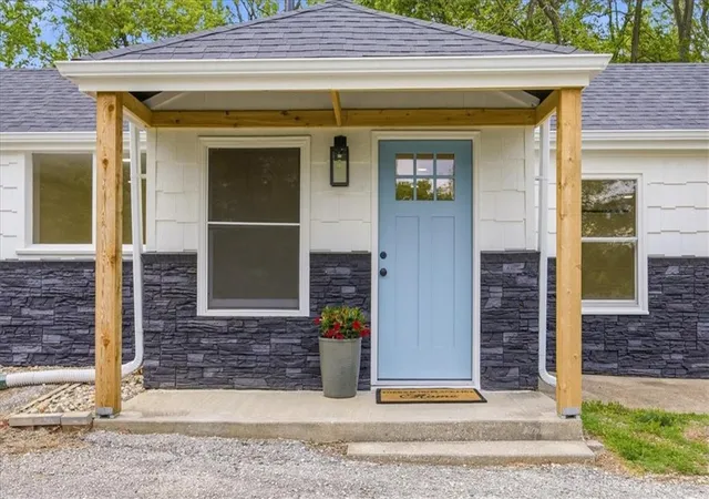 4th image of 28 Tla Lake Shore Dr St, Lees Summit, MO 64086 | MLS# 2618187