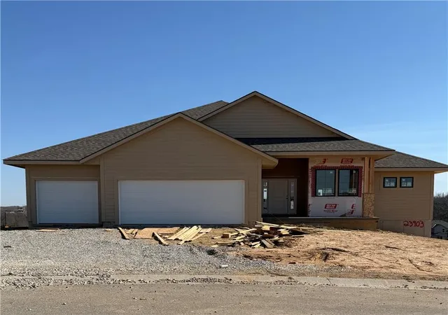 Homes for sale in Shawnee, KS | 23903 Clear Creek Pkwy, Shawnee, KS 66226 | MLS# 2618196