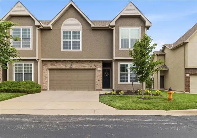 Homes for sale in Shawnee, KS | 15602 W 61st St, Shawnee, KS 66217 | MLS# 2618281