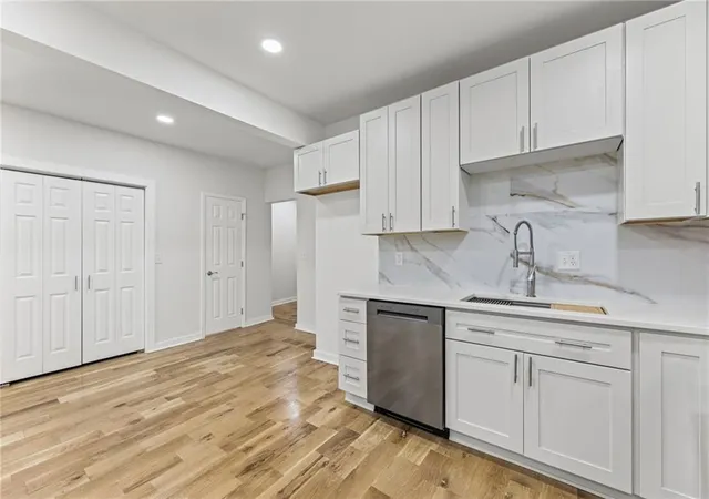 Photo 2 of Single family home for sale at 2515 Askew Ave, Kansas City, MO 64127 | MLS# 2618294 | Listing updated on 2026-08-15