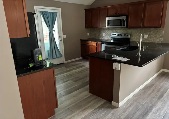 Photo 4 of Single family home for sale at 3216 Morton Ln, Saint Joseph, MO 64506 | MLS# 2618306 | Listing updated on 2026-08-28