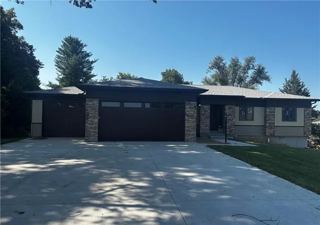 2nd image of 3408 Brown St, Saint Joseph, MO 64506 | MLS# 2618314