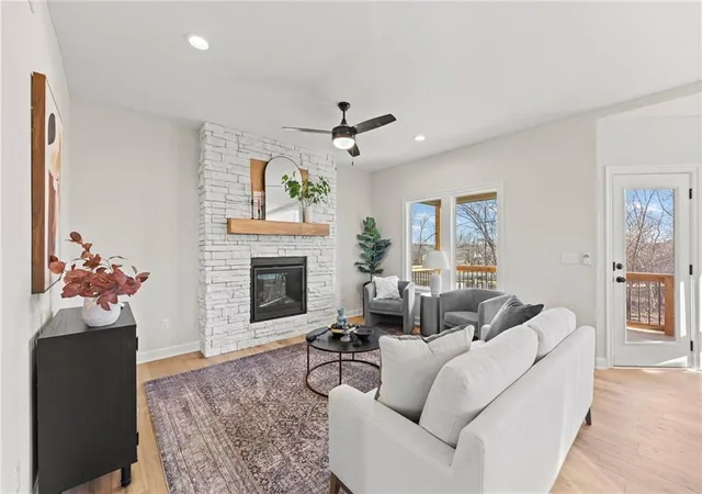 5th image of 12182 S Emerald St, Olathe, KS 66061 | MLS# 2618317