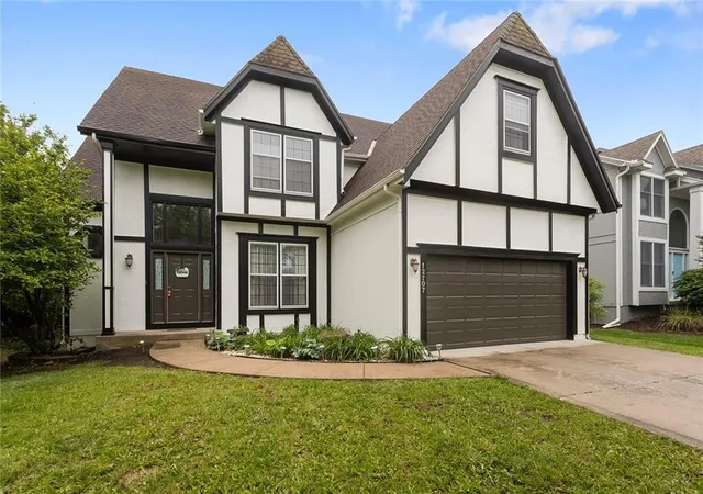 2nd image of 12707 W 122nd St, Overland Park, KS 66213 | MLS# 2618321