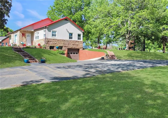 Homes for sale in Higginsville, MO | 705 Main St, Higginsville, MO 64037 | MLS# 2618367