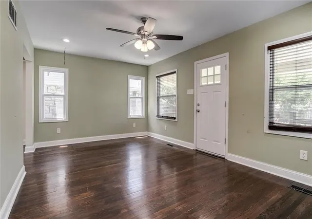 Homes for sale in Kansas City, MO | 5427 Euclid Ave, Kansas City, MO 64130 | MLS# 2618394