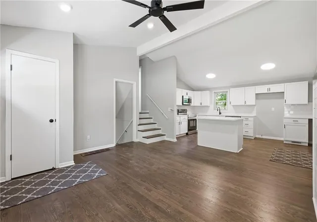 4th image of 3401 Ne 67Th St, Kansas City, MO 64119 | MLS# 2618444