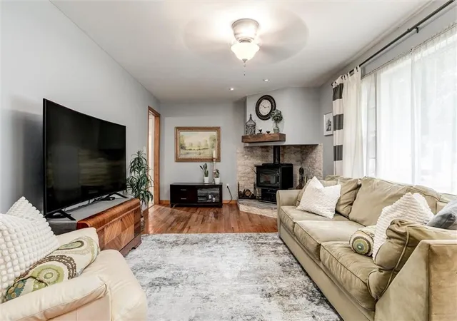 5th image of 8930 Hardy St, Overland Park, KS 66212 | MLS# 2618606