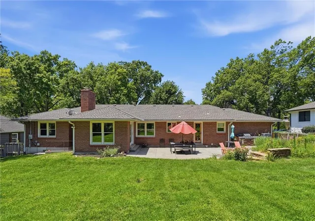 40th image of 9821 Pembroke Ln, Leawood, KS 66206 | MLS# 2618607