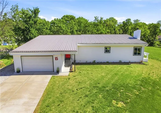 4th image of 15 Ne Johnson St, Lees Summit, MO 64063 | MLS# 2618635