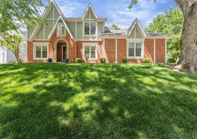 Photo 1 of Single family home for sale at 7648 N Lucerne Ct, Kansas City, MO 64151 | MLS# 2618663 | Listing updated on 2026-09-17