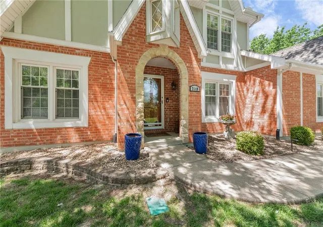 Photo 3 of Single family home for sale at 7648 N Lucerne Ct, Kansas City, MO 64151 | MLS# 2618663 | Listing updated on 2026-09-17