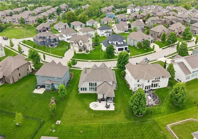 44th image of 8112 Nw 90th St, Kansas City, MO 64153 | MLS# 2618666