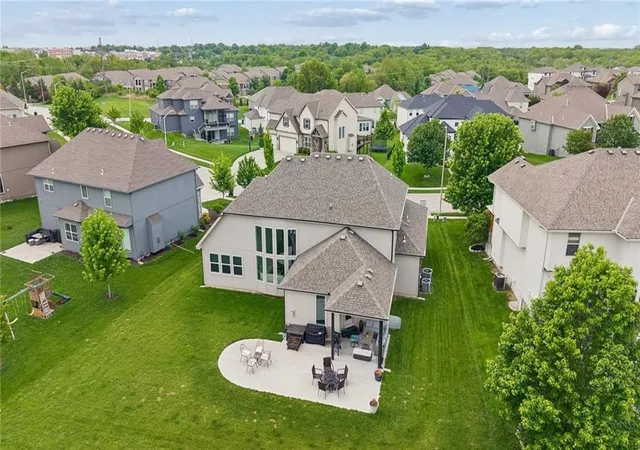 44th image of 8112 Nw 90th St, Kansas City, MO 64153 | MLS# 2618666
