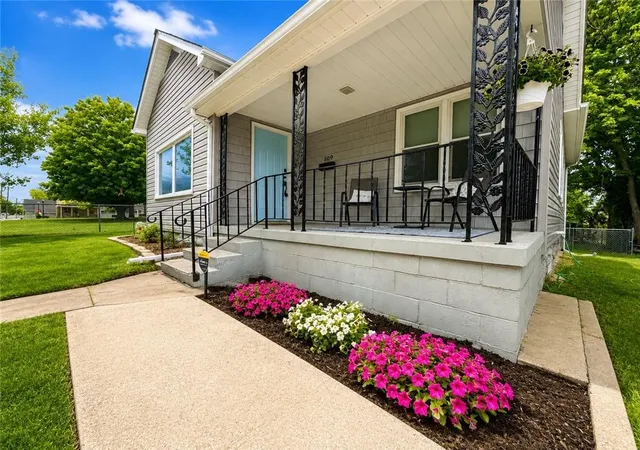 Homes for sale in Warrensburg, MO | 109 Broad St, Warrensburg, MO 64093 | MLS# 2618701