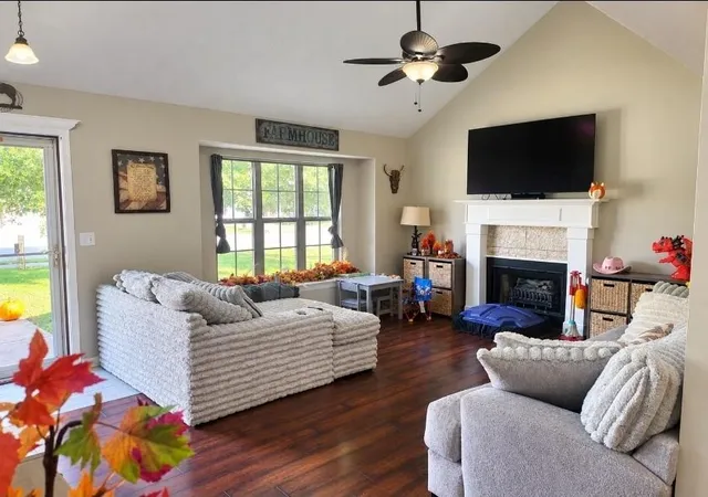 Single family home for sale at 790 Myers Dr, Tonganoxie, KS 66086 | MLS# 2618772
