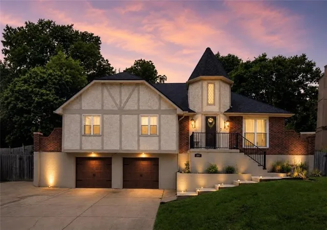 1st image of 3704 S Willis Ave, Independence, MO 64055 | MLS# 2618841