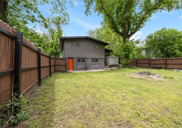 42nd image of 1030 Anderson St, Warrensburg, MO 64093 | MLS# 2618863