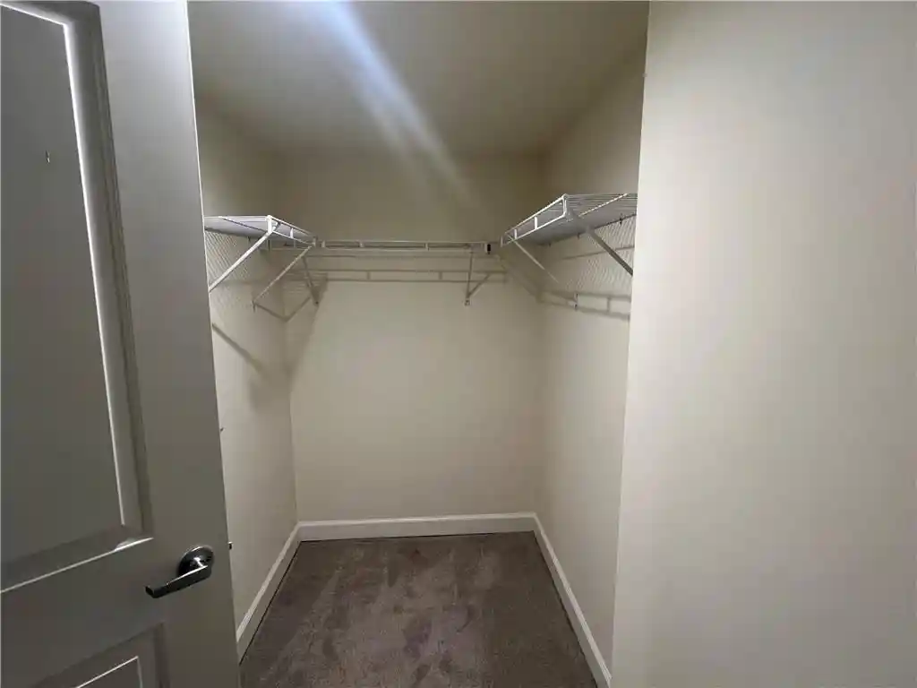 Listing Photo 71 - Condo for sale in 600 E Admiral Blvd located at 600 E Admiral Blvd, Kansas, MO 64106 - Unit #305