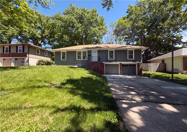 1st image of 3809 S Drumm Ave, Independence, MO 64055 | MLS# 2618889
