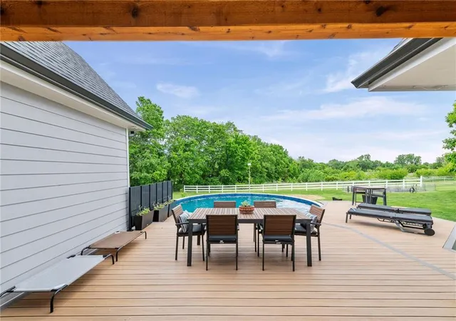4th image of 8370 92 Hwy, Platte City, MO 64079 | MLS# 2618915